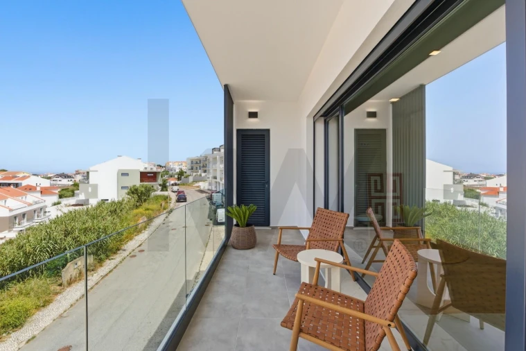 Apartamento T2 para Venda em Ericeira Foto 3