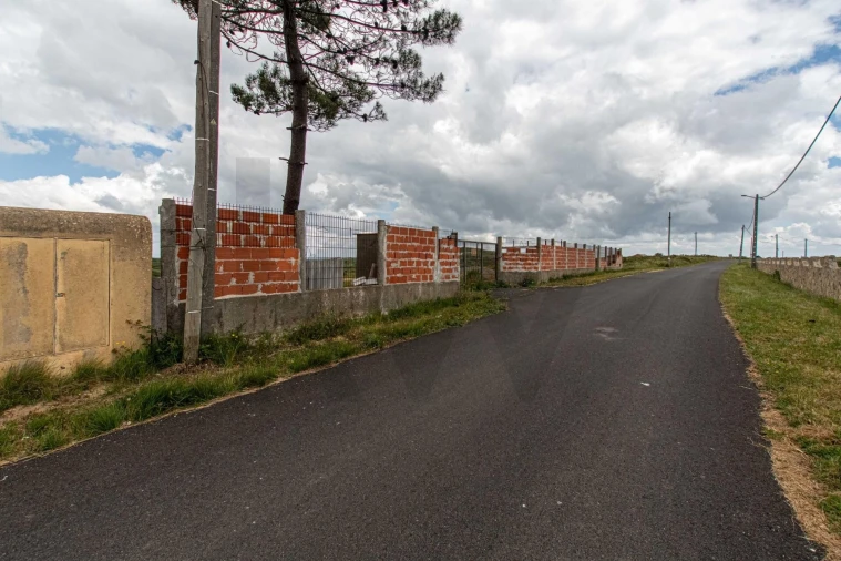 Terreno para Venda em Santiago dos Velhos Foto 2