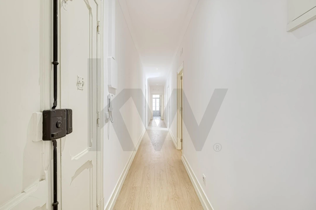Apartamento T3 para Arrendamento em Avenidas Novas Foto 1