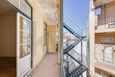 Apartamento T3 para Arrendamento em Avenidas Novas