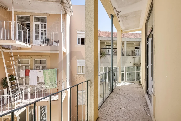 Apartamento T3 para Arrendamento em Avenidas Novas Foto 15