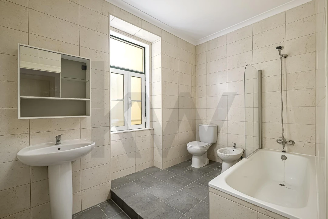 Apartamento T3 para Arrendamento em Avenidas Novas Foto 11