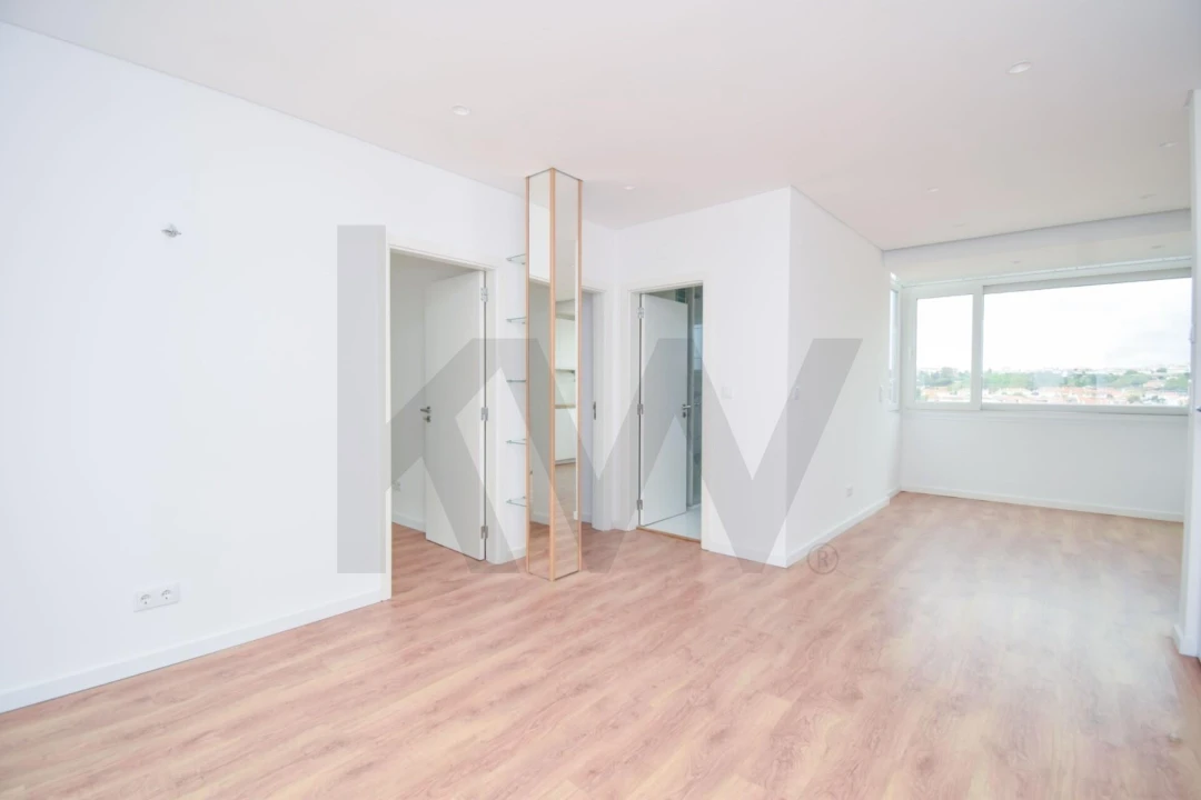 Apartamento T2 para Venda em Queluz e Belas Foto 4
