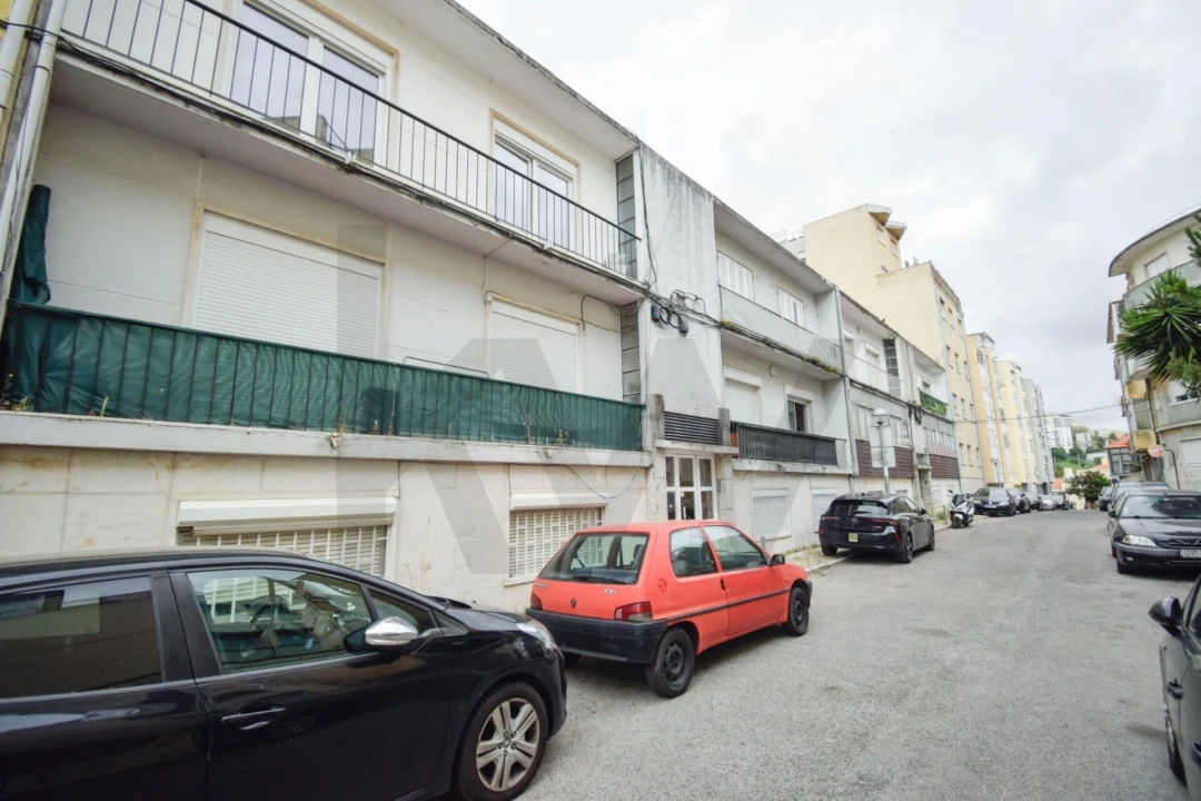 Apartamento T2 para Venda em Queluz e Belas Foto 16