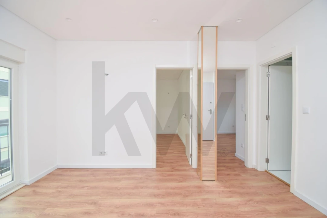 Apartamento T2 para Venda em Queluz e Belas Foto 8