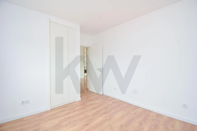 Apartamento T2 para Venda em Queluz e Belas Foto 13