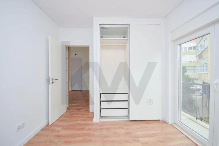 Apartamento T2 para Venda em Queluz e Belas Foto 10
