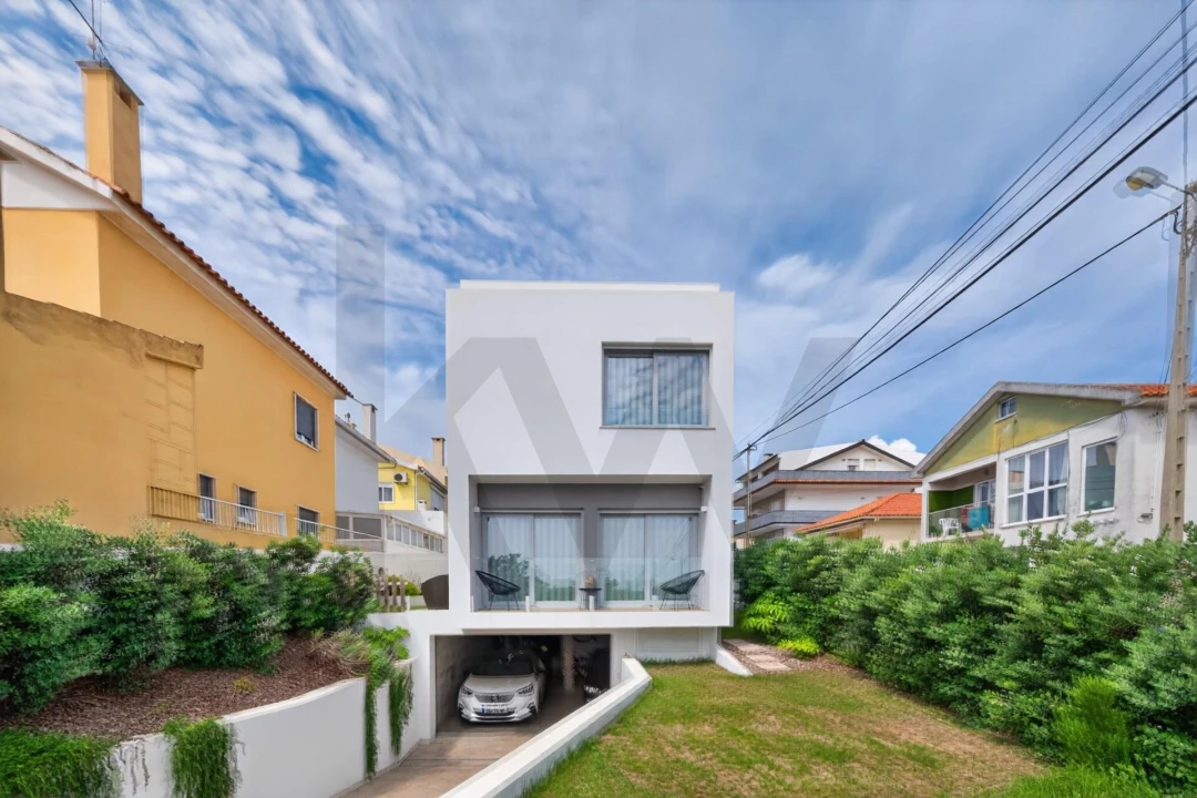 Moradia T4 para Venda em São Domingos de Rana Foto 2