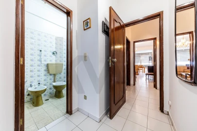 Apartamento T2 para Arrendamento em Oeiras e São Julião da Barra, Paço de Arcos e Caxias
