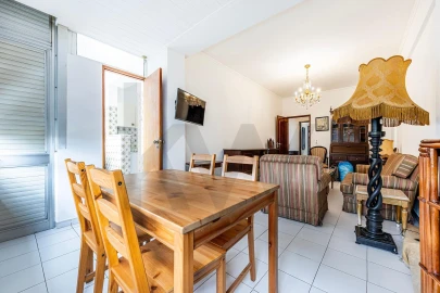 Apartamento T2 para Arrendamento em Oeiras e São Julião da Barra, Paço de Arcos e Caxias