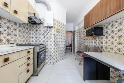 Apartamento T2 para Arrendamento em Oeiras e São Julião da Barra, Paço de Arcos e Caxias