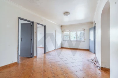 Moradia T6 para Venda em Porto Salvo