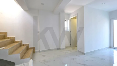 Moradia T3 para Arrendamento em Telões