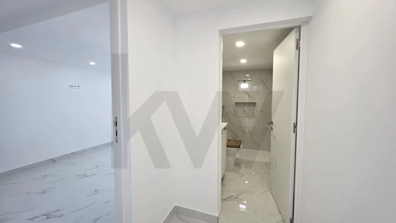 Moradia T3 para Arrendamento em Telões Foto 6