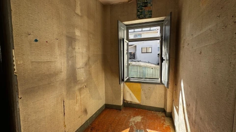 Moradia T3 para Venda em Requeixo, Nossa Senhora de Fátima e Nariz