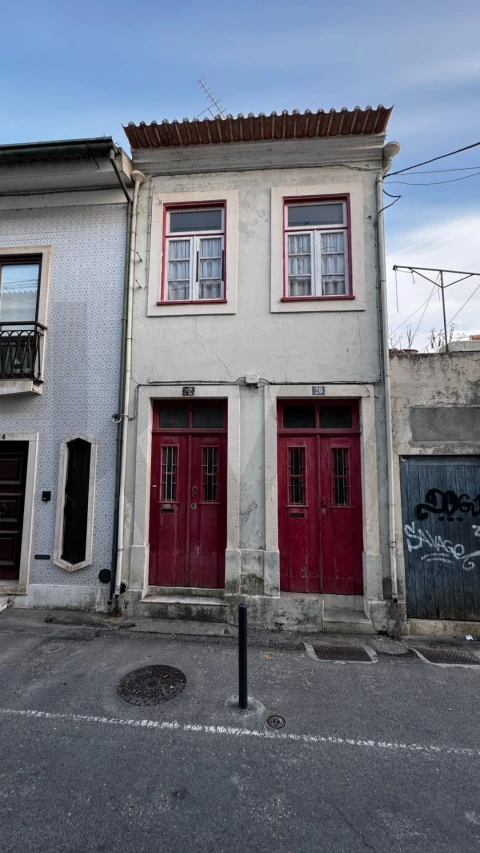 Moradia T3 para Venda em Requeixo, Nossa Senhora de Fátima e Nariz