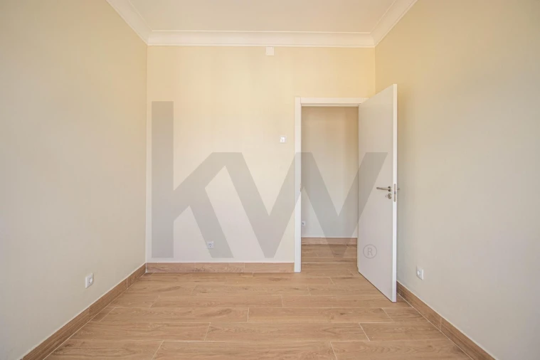 Apartamento T3 para Arrendamento em Vila Franca de Xira Foto 16