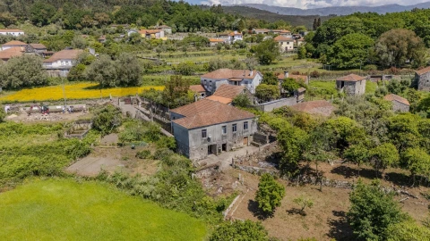 Quinta T3 para Venda em Riba de Ancora