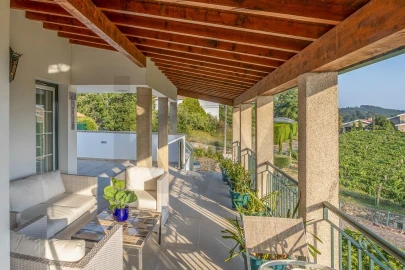 Quinta T11 para Venda em Longos Vales