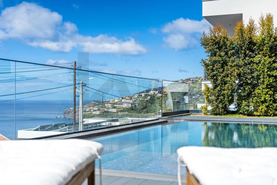 Moradia T3 para Venda em Ribeira Brava Foto 46