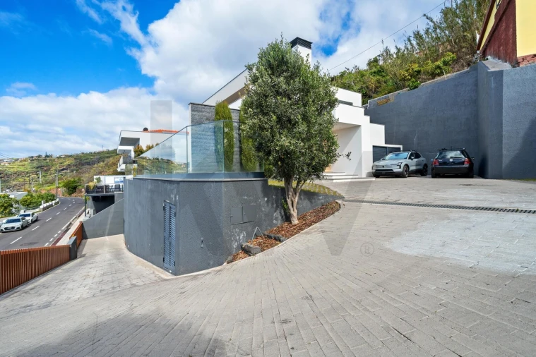 Moradia T3 para Venda em Ribeira Brava Foto 55