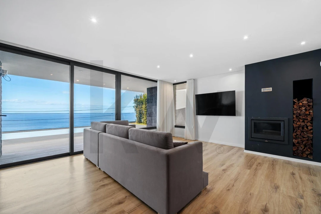 Moradia T3 para Venda em Ribeira Brava Foto 17