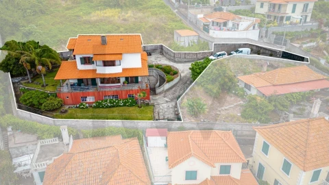 Moradia T3 para Venda em São Gonçalo