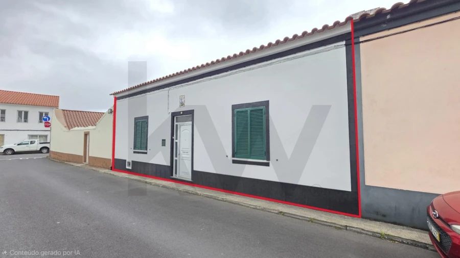 Moradia T2 para Venda em Pico da Pedra