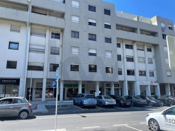 Apartamento T1 para Arrendamento em Requeixo, Nossa Senhora de Fátima e Nariz