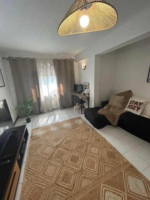 Apartamento T1 para Arrendamento em Requeixo, Nossa Senhora de Fátima e Nariz