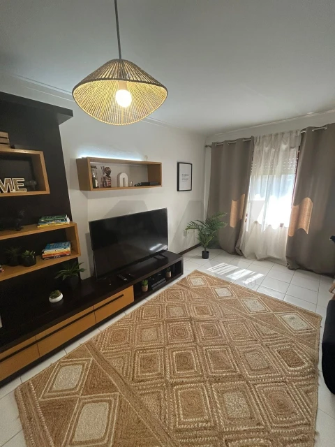 Apartamento T1 para Arrendamento em Requeixo, Nossa Senhora de Fátima e Nariz