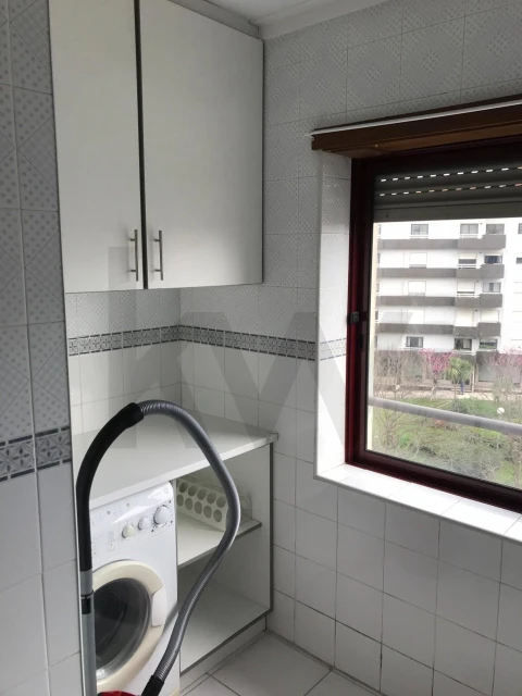 Apartamento T1 para Arrendamento em Requeixo, Nossa Senhora de Fátima e Nariz