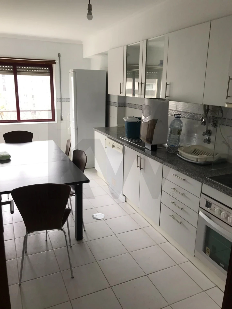 Apartamento T1 para Arrendamento em Requeixo, Nossa Senhora de Fátima e Nariz Foto 8