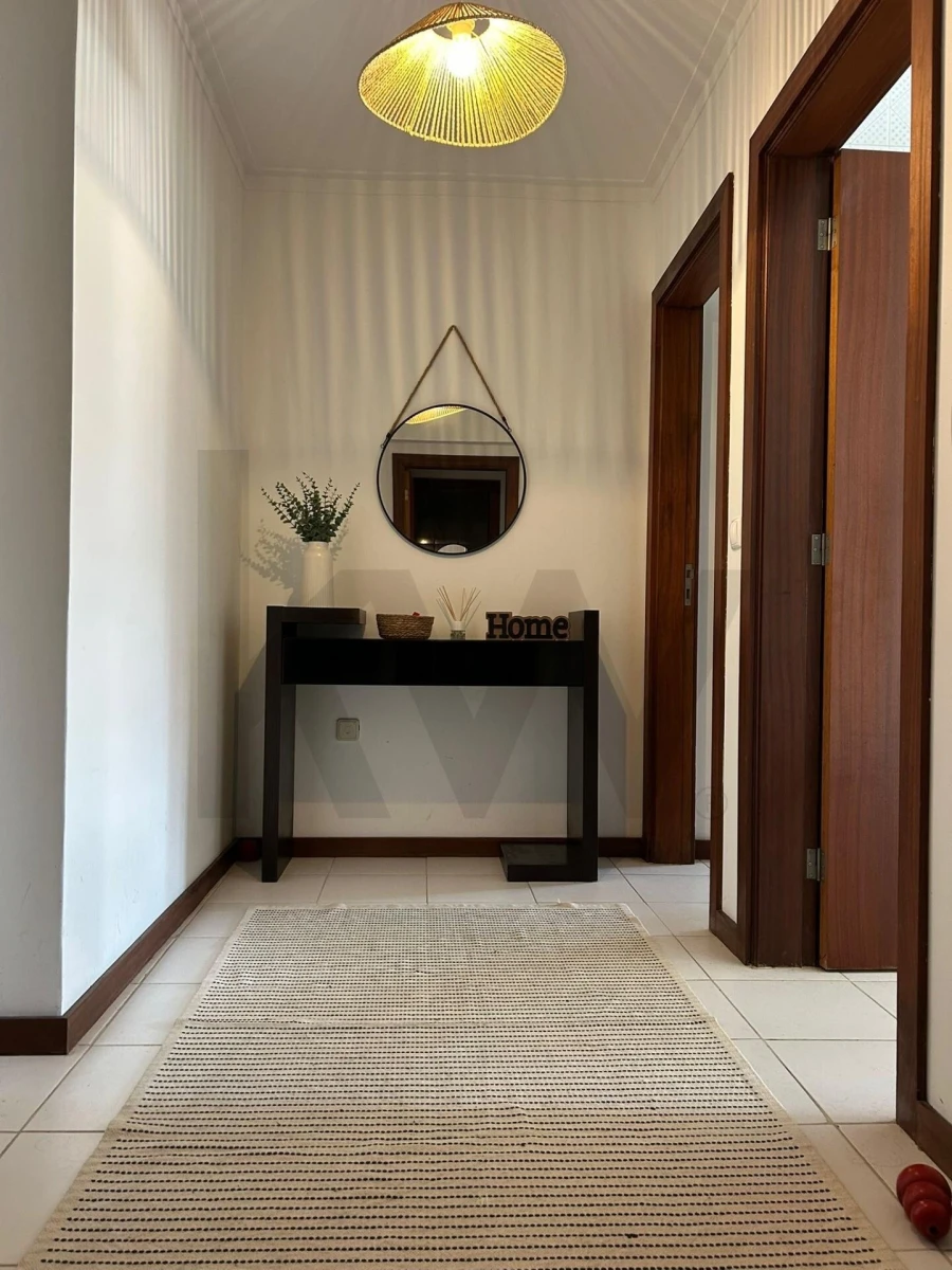 Apartamento T1 para Arrendamento em Requeixo, Nossa Senhora de Fátima e Nariz Foto 9