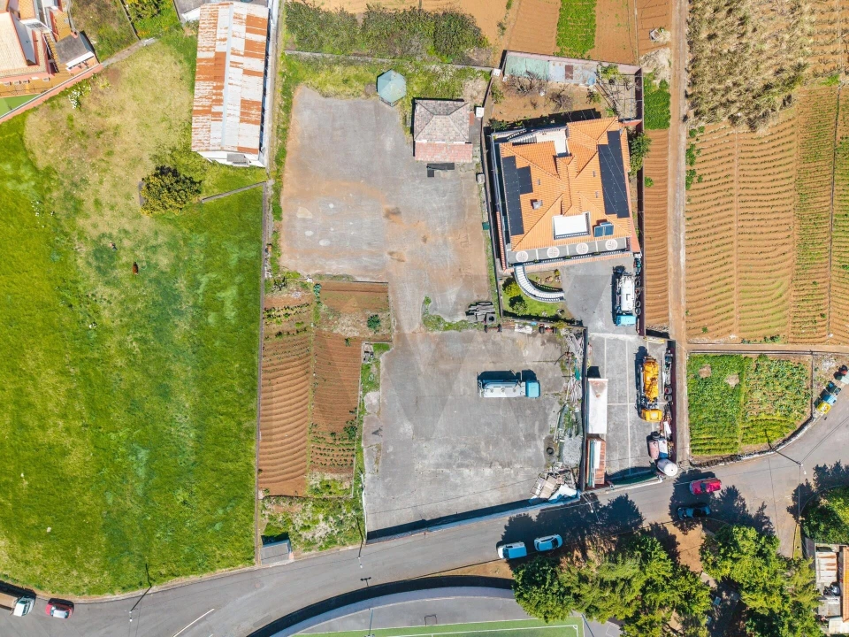 Terreno para Venda em Canhas Foto 3