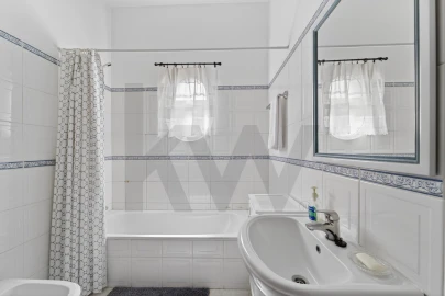Moradia T4 para Venda em Funchal (Santa Maria Maior)