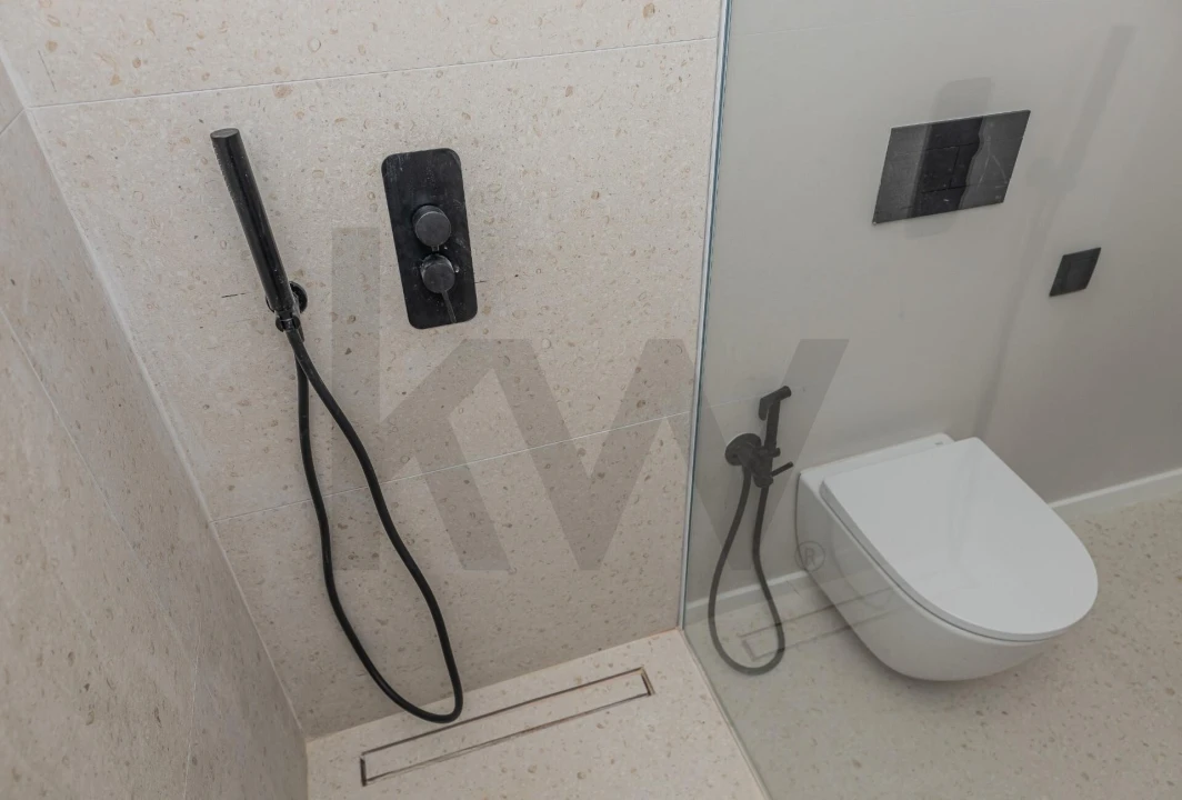 Apartamento T2 para Venda em Campolide Foto 23