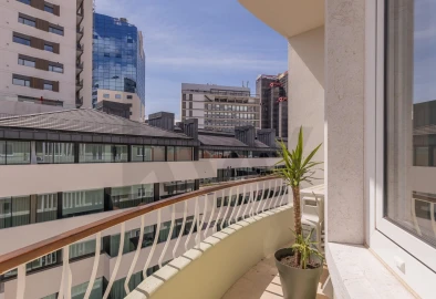 Apartamento T2 para Venda em Campolide