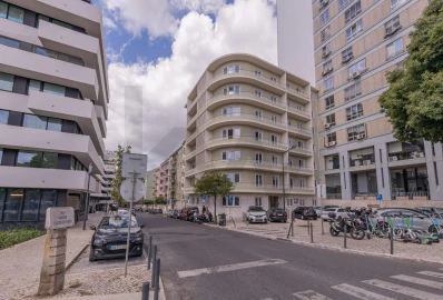 Apartamento T2 para Venda em Campolide
