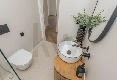 Apartamento T2 para Venda em Campolide