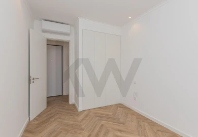 Apartamento T2 para Venda em Campolide