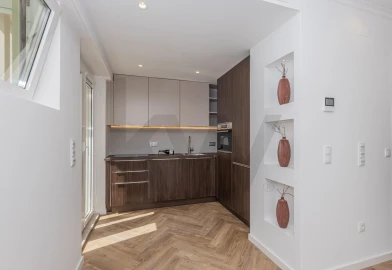 Apartamento T2 para Venda em Campolide