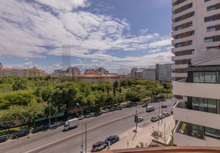 Apartamento T2 para Venda em Campolide Foto 31