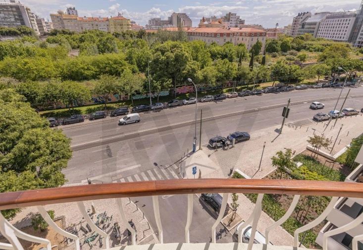 Apartamento T2 para Venda em Campolide Foto 13