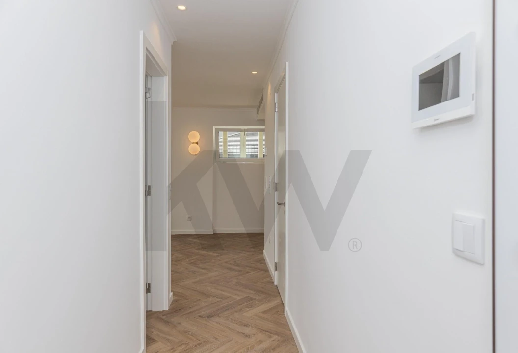 Apartamento T2 para Venda em Campolide Foto 15