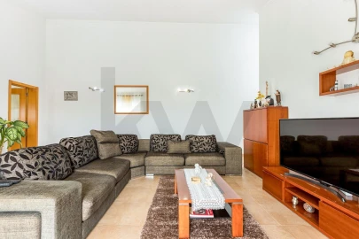 Moradia T5 para Venda em Olhalvo