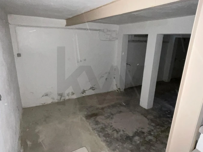Loja para Arrendamento em Campo de Ourique Foto 8