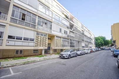 Apartamento T2 para Arrendamento em Lumiar