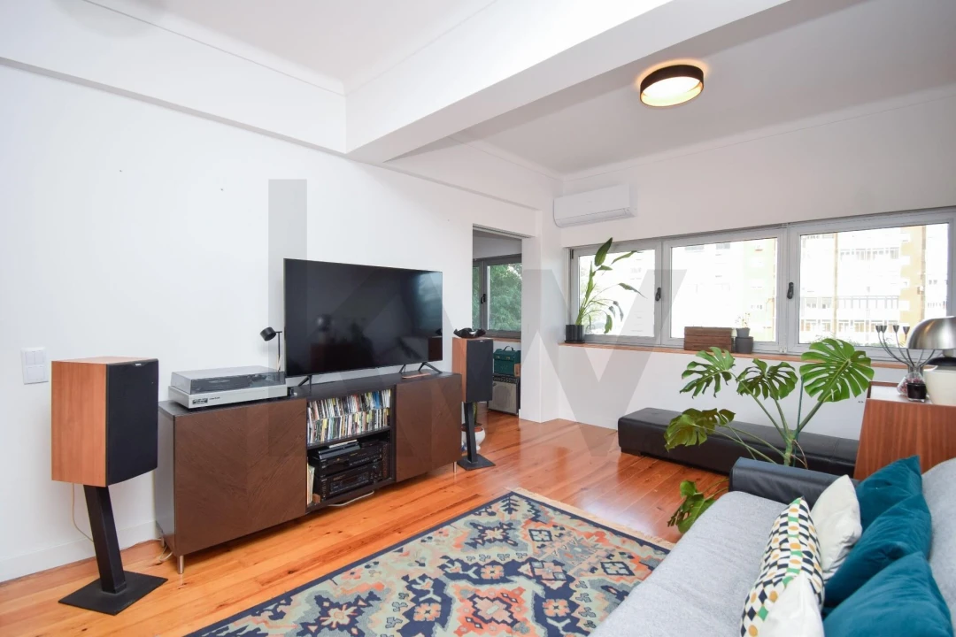 Apartamento T2 para Arrendamento em Lumiar Foto 17