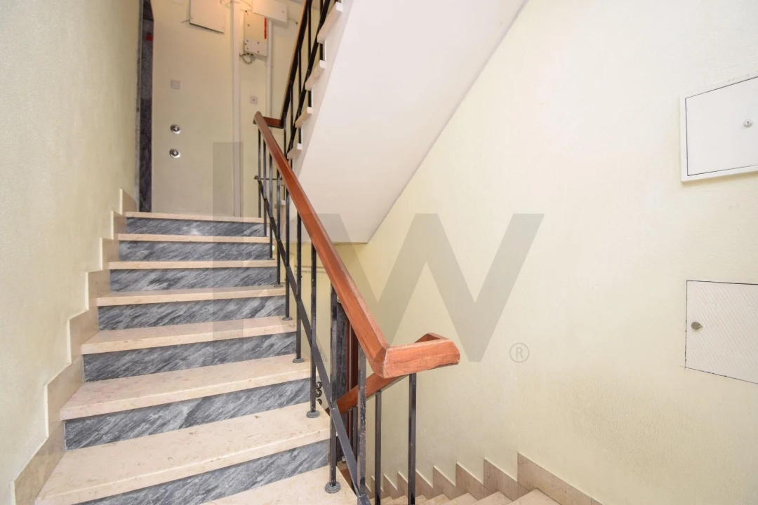 Apartamento T2 para Arrendamento em Lumiar Foto 21
